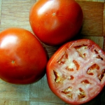 Tomates con macarrones